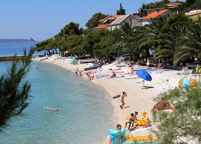 Apartments By The Sea Promajna, Makarska - 17160