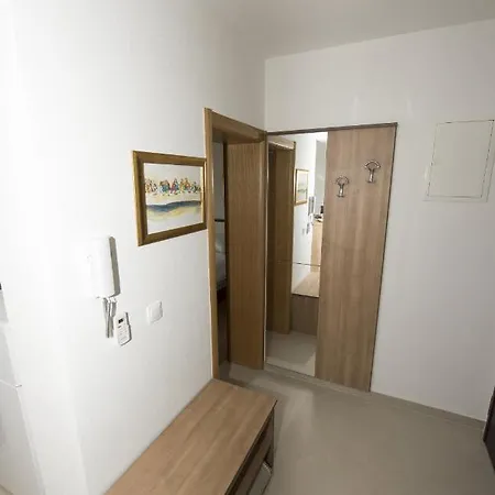 Apartments By The Sea Promajna, Makarska - 17160 Exterior photo