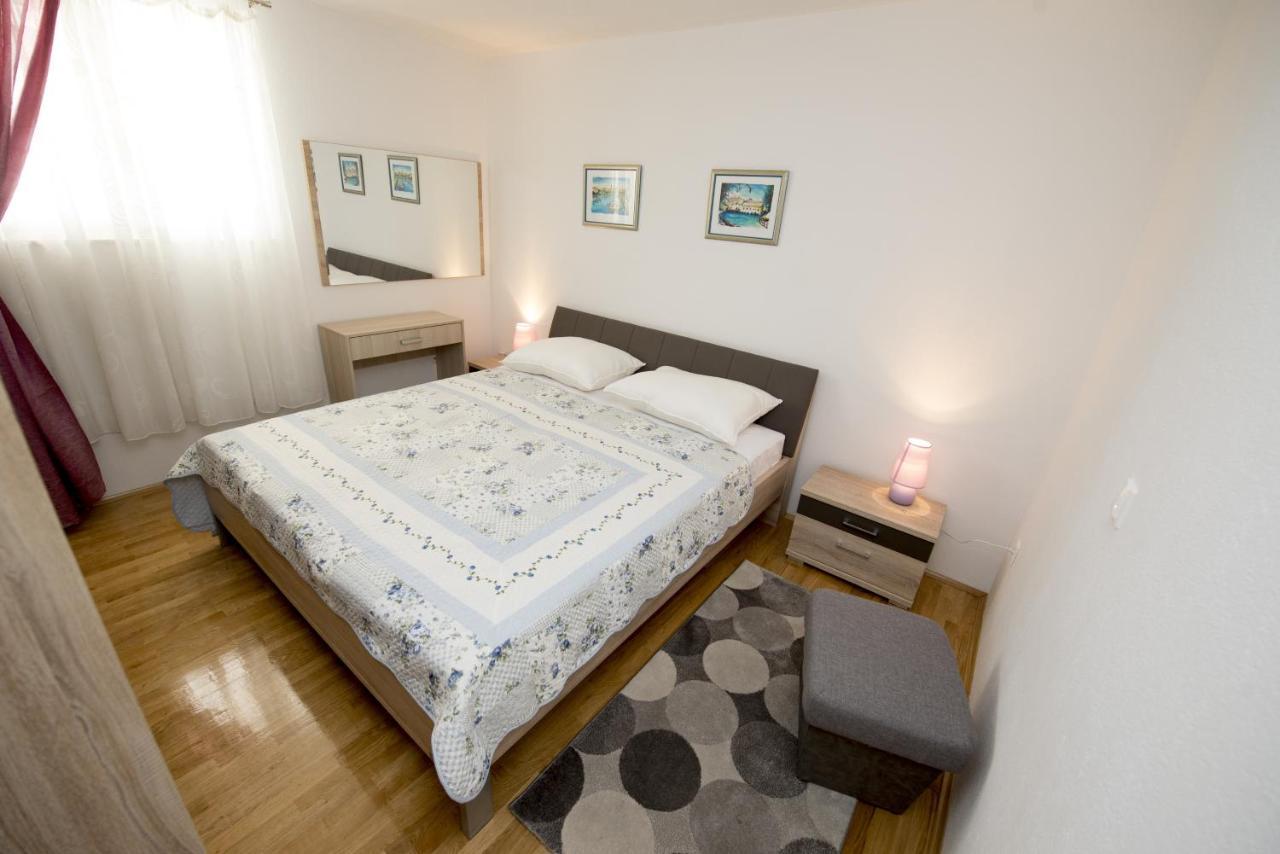 Appartement By The Sea Promajna, Makarska - 17160